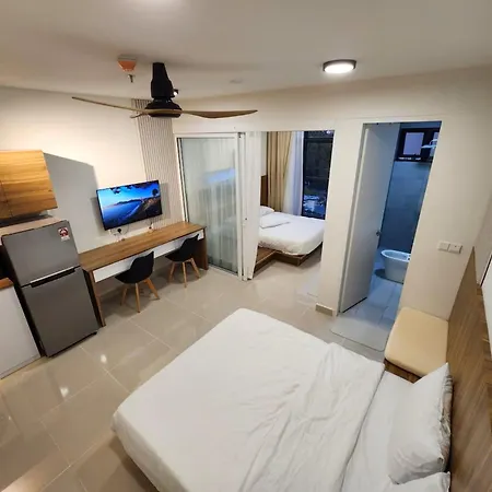 The Shore Kota Kinabalu Exterior photo